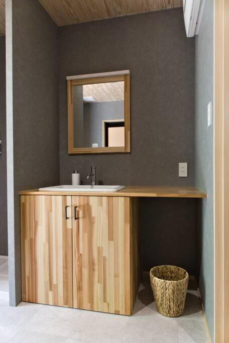 Hinoki No Ie - Cottage With Natural Hot Spring In A Cypress Bathtub Shika Eksteriør billede
